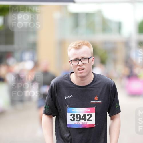 12.06.2026 - Holstenköstenlauf LAZAROV Photography http://msf.ph/oto/9740137 12.06.2026 18:02:24 Laufen 3942, 4017, 4080, 4081 meine-sportfotos.de