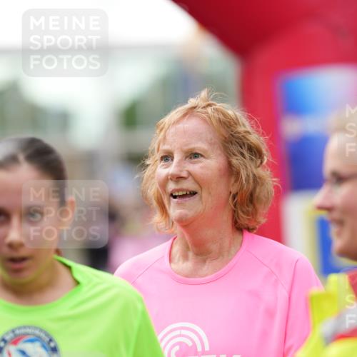 12.06.2026 - Holstenköstenlauf LAZAROV Photography http://msf.ph/oto/9740143 12.06.2026 18:02:18 Laufen 3594, 3775, 3942, 4017, 4298, 4299, 4300, 4306, 4309, 4347, 4452, 4823 meine-sportfotos.de
