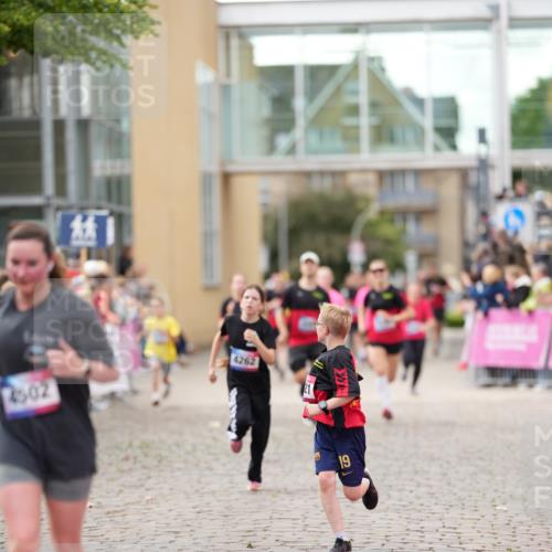 12.06.2026 - Holstenköstenlauf LAZAROV Photography http://msf.ph/oto/9740158 12.06.2026 18:02:01 Laufen 3821, 4002, 4003, 4262, 4296, 4297, 4303, 4502, 4735 meine-sportfotos.de