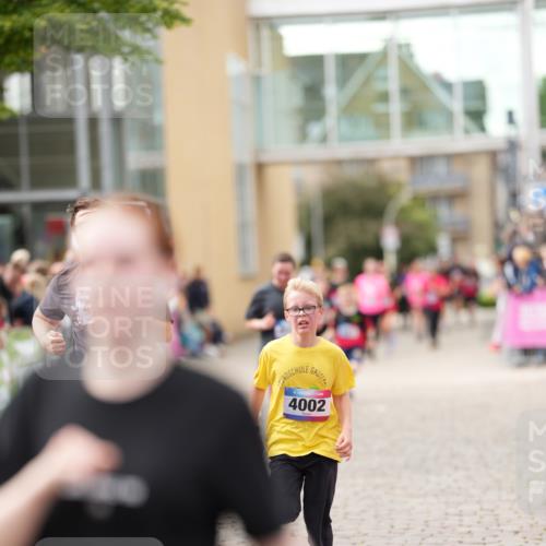 12.06.2026 - Holstenköstenlauf LAZAROV Photography http://msf.ph/oto/9740162 12.06.2026 18:01:56 Laufen 3381, 4002, 4623, 4735, 4873 meine-sportfotos.de