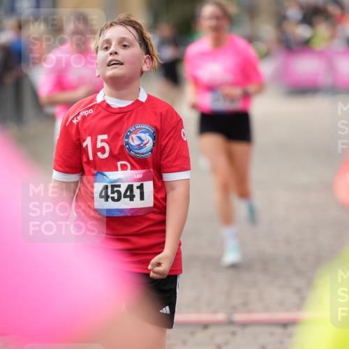 12.06.2026 - Holstenköstenlauf LAZAROV Photography http://msf.ph/oto/9740180 12.06.2026 18:01:40 Laufen 3300, 4034, 4075, 4076, 4321, 4335, 4338, 4339, 4541, 4905, 4906 meine-sportfotos.de