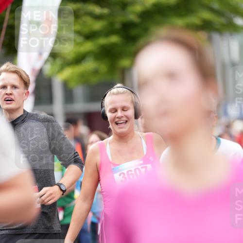 12.06.2026 - Holstenköstenlauf LAZAROV Photography http://msf.ph/oto/9740204 12.06.2026 18:01:17 Laufen 3229, 3237, 3435, 3466, 3467, 3547, 3607, 3637, 3963, 3965, 4013, 4037, 4079, 4316, 4564, 4591, 4638, 4672, 4710, 4769 meine-sportfotos.de