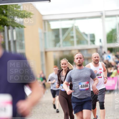12.06.2026 - Holstenköstenlauf LAZAROV Photography http://msf.ph/oto/9740216 12.06.2026 18:01:06 Laufen 3001, 3100, 3544, 3589, 3628, 3999, 4407, 4886 meine-sportfotos.de