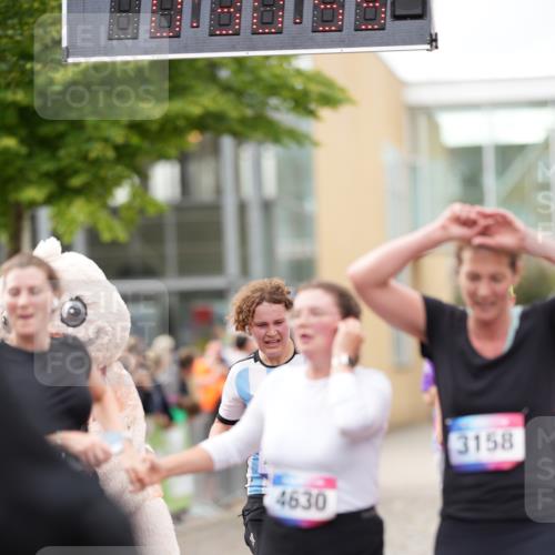 12.06.2026 - Holstenköstenlauf LAZAROV Photography http://msf.ph/oto/9740229 12.06.2026 18:00:53 Laufen 3158, 3245, 3299, 3377, 3418, 3732, 4030, 4051, 4480, 4629, 4630, 4885, 4889 meine-sportfotos.de