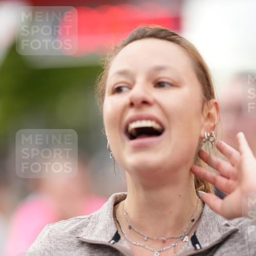 12.06.2026 - Holstenköstenlauf LAZAROV Photography http://msf.ph/oto/9740262 12.06.2026 18:00:19 Laufen 3286, 3385, 3601, 3623, 3801, 3805, 3807, 3873, 4281, 4414, 4741, 4907 meine-sportfotos.de