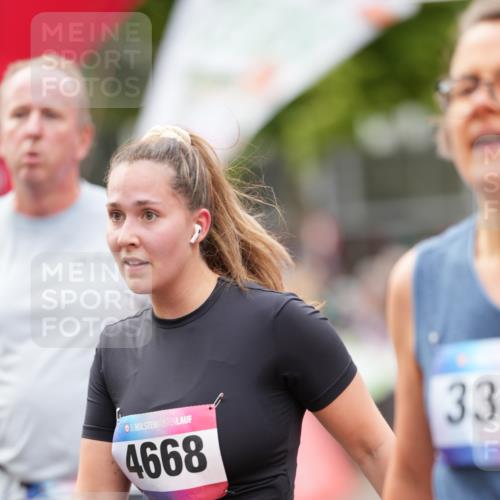 12.06.2026 - Holstenköstenlauf LAZAROV Photography http://msf.ph/oto/9740326 12.06.2026 17:59:11 Laufen 3068, 3389, 3486, 3565, 3644, 3676, 3912, 4016, 4334, 4341, 4344, 4481, 4667, 4668, 4681 meine-sportfotos.de