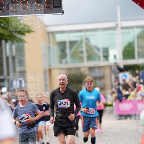 12.06.2026 - Holstenköstenlauf LAZAROV Photography http://msf.ph/oto/9740347 12.06.2026 17:58:54 Laufen 3326, 3331, 3402, 3901, 4047, 4054, 4272, 4331, 4521, 4534 meine-sportfotos.de