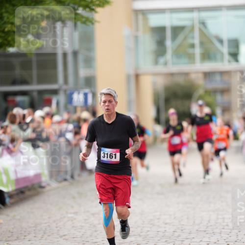 12.06.2026 - Holstenköstenlauf LAZAROV Photography http://msf.ph/oto/9740386 12.06.2026 17:58:17 Laufen 3161, 3687, 3844, 4474, 4784 meine-sportfotos.de