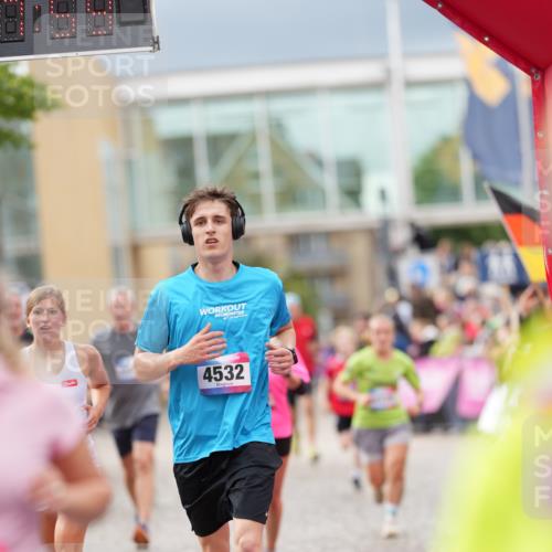 12.06.2026 - Holstenköstenlauf LAZAROV Photography http://msf.ph/oto/9740409 12.06.2026 17:57:57 Laufen 3248, 3463, 3571, 3869, 4007, 4220, 4329, 4406, 4532, 4585, 4604, 4660, 4704, 4782, 4910, 4911, 4912 meine-sportfotos.de