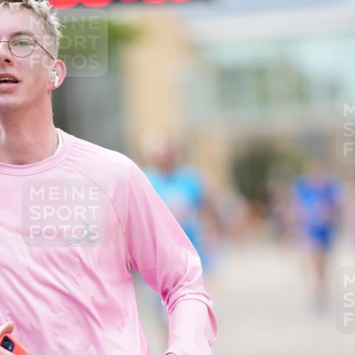 12.06.2026 - Holstenköstenlauf LAZAROV Photography http://msf.ph/oto/9740437 12.06.2026 17:57:31 Laufen 3392, 3407, 3464, 3468, 3585, 4501, 4533 meine-sportfotos.de