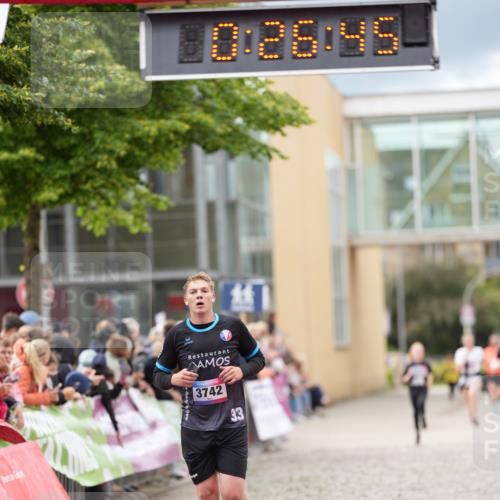 12.06.2026 - Holstenköstenlauf LAZAROV Photography http://msf.ph/oto/9740485 12.06.2026 17:56:43 Laufen 3692, 3742, 4106, 4409 meine-sportfotos.de