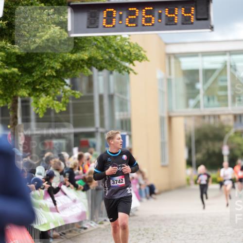 12.06.2026 - Holstenköstenlauf LAZAROV Photography http://msf.ph/oto/9740486 12.06.2026 17:56:42 Laufen 3692, 3742, 4106, 4409, 4839 meine-sportfotos.de