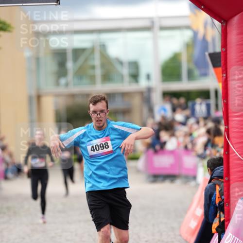 12.06.2026 - Holstenköstenlauf LAZAROV Photography http://msf.ph/oto/9740497 12.06.2026 17:56:33 Laufen 3156, 3794, 3812, 4098, 4263, 4409, 4464, 4506, 4839 meine-sportfotos.de