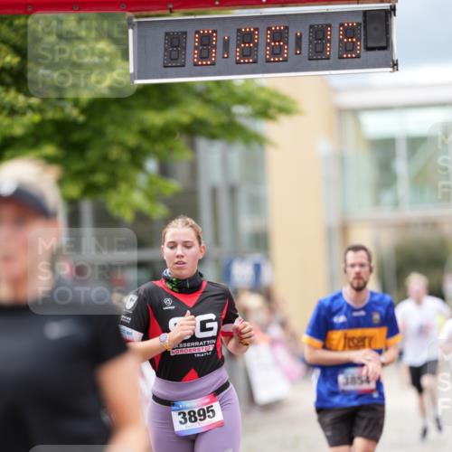 12.06.2026 - Holstenköstenlauf LAZAROV Photography http://msf.ph/oto/9740521 12.06.2026 17:56:14 Laufen 3829, 3854, 3855, 3895, 3962, 4454, 4813 meine-sportfotos.de