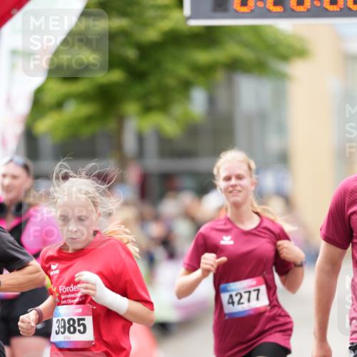 12.06.2026 - Holstenköstenlauf LAZAROV Photography http://msf.ph/oto/9740534 12.06.2026 17:56:00 Laufen 3013, 3964, 3985, 4008, 4231, 4232, 4277, 4287, 4853, 4863 meine-sportfotos.de