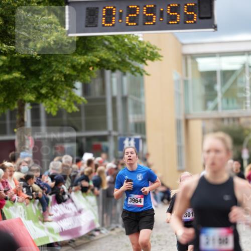 12.06.2026 - Holstenköstenlauf LAZAROV Photography http://msf.ph/oto/9740545 12.06.2026 17:55:53 Laufen 3013, 3198, 3662, 3964, 4780 meine-sportfotos.de