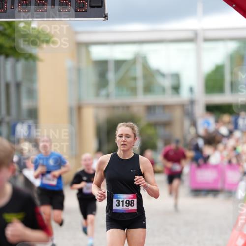12.06.2026 - Holstenköstenlauf LAZAROV Photography http://msf.ph/oto/9740546 12.06.2026 17:55:53 Laufen 3013, 3198, 3662, 3964, 4780 meine-sportfotos.de