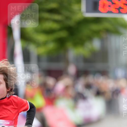 12.06.2026 - Holstenköstenlauf LAZAROV Photography http://msf.ph/oto/9740555 12.06.2026 17:55:41 Laufen 3048, 3258, 3403, 3604, 4032, 4290 meine-sportfotos.de