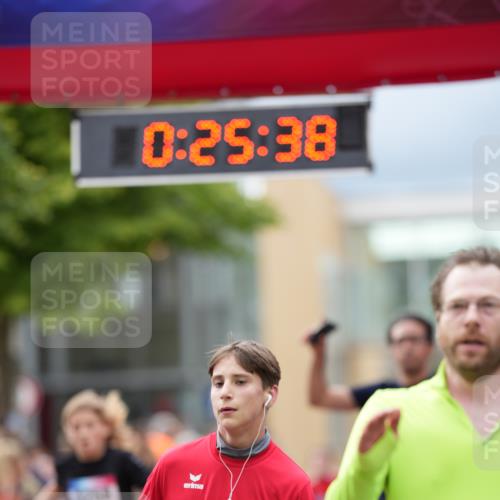 12.06.2026 - Holstenköstenlauf LAZAROV Photography http://msf.ph/oto/9740561 12.06.2026 17:55:36 Laufen 3048, 3258, 3403, 3982, 3990, 4032, 4290 meine-sportfotos.de