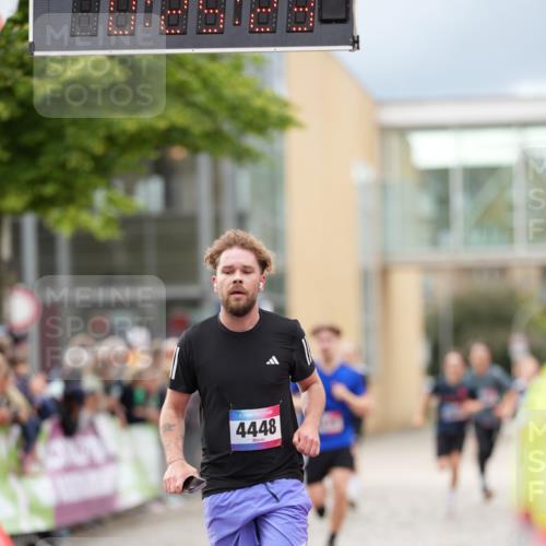 12.06.2026 - Holstenköstenlauf LAZAROV Photography http://msf.ph/oto/9740575 12.06.2026 17:55:21 Laufen 3148, 3308, 3672, 3673, 4062, 4063, 4448, 4466, 4473, 4478, 4569, 4849 meine-sportfotos.de