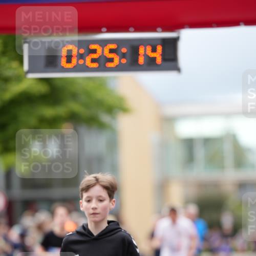 12.06.2026 - Holstenköstenlauf LAZAROV Photography http://msf.ph/oto/9740584 12.06.2026 17:55:12 Laufen 3093, 3148, 3345, 3672, 3673, 3701, 3858, 4264, 4473, 4734 meine-sportfotos.de