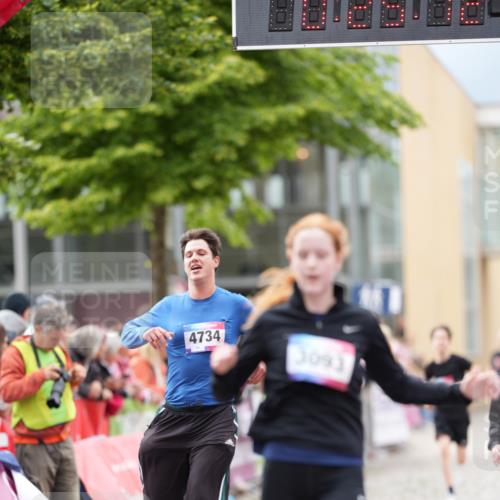 12.06.2026 - Holstenköstenlauf LAZAROV Photography http://msf.ph/oto/9740587 12.06.2026 17:55:10 Laufen 3028, 3093, 3345, 3564, 3701, 3858, 4264, 4734 meine-sportfotos.de
