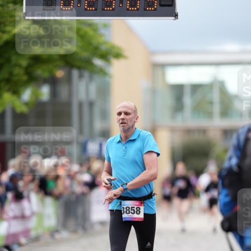 12.06.2026 - Holstenköstenlauf LAZAROV Photography http://msf.ph/oto/9740592 12.06.2026 17:55:07 Laufen 3028, 3093, 3564, 3858, 4264, 4734 meine-sportfotos.de
