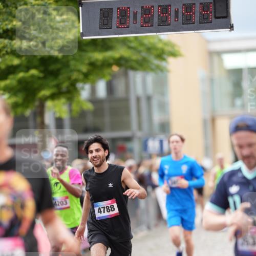 12.06.2026 - Holstenköstenlauf LAZAROV Photography http://msf.ph/oto/9740608 12.06.2026 17:54:42 Laufen 3360, 3363, 3532, 3572, 3606, 3851, 3970, 4203, 4509, 4510, 4598, 4674, 4765, 4788, 4898 meine-sportfotos.de