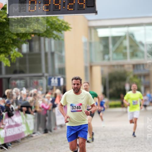 12.06.2026 - Holstenköstenlauf LAZAROV Photography http://msf.ph/oto/9740632 12.06.2026 17:54:22 Laufen 3025, 3745, 3882, 4484 meine-sportfotos.de