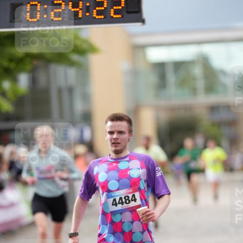 12.06.2026 - Holstenköstenlauf LAZAROV Photography http://msf.ph/oto/9740635 12.06.2026 17:54:20 Laufen 3025, 3745, 4484, 4713 meine-sportfotos.de