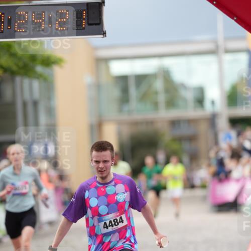 12.06.2026 - Holstenköstenlauf LAZAROV Photography http://msf.ph/oto/9740636 12.06.2026 17:54:19 Laufen 3025, 3745, 4484, 4713, 4775 meine-sportfotos.de