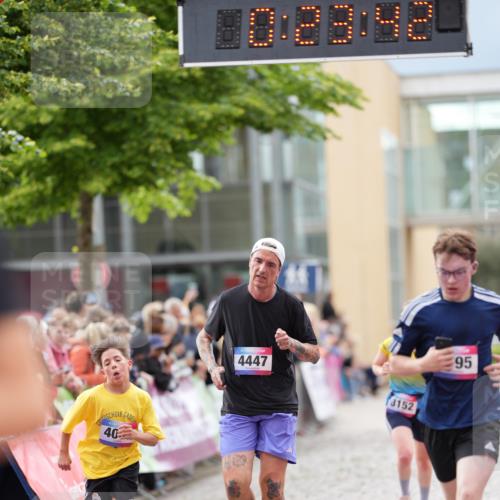 12.06.2026 - Holstenköstenlauf LAZAROV Photography http://msf.ph/oto/9740678 12.06.2026 17:53:40 Laufen 3152, 3445, 3900, 3995, 4000, 4447, 4462, 4925 meine-sportfotos.de
