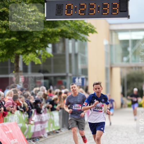 12.06.2026 - Holstenköstenlauf LAZAROV Photography http://msf.ph/oto/9740690 12.06.2026 17:53:32 Laufen 3445, 3906 meine-sportfotos.de