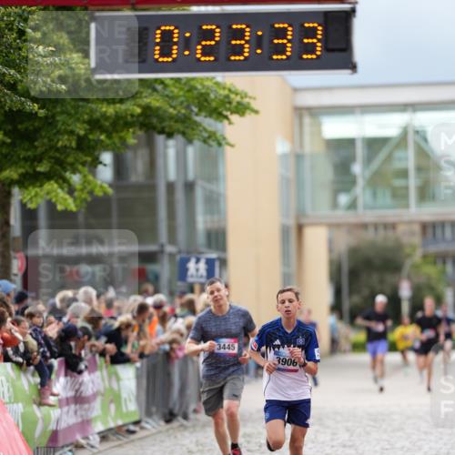 12.06.2026 - Holstenköstenlauf LAZAROV Photography http://msf.ph/oto/9740691 12.06.2026 17:53:31 Laufen 3445, 3906 meine-sportfotos.de