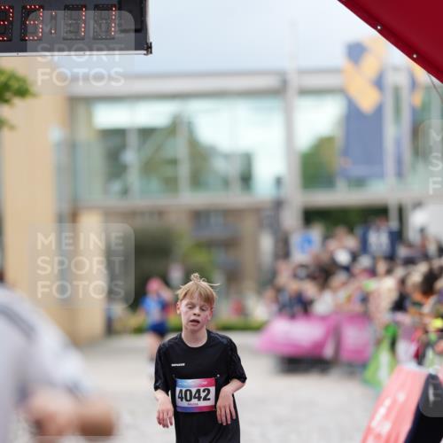12.06.2026 - Holstenköstenlauf LAZAROV Photography http://msf.ph/oto/9740702 12.06.2026 17:53:09 Laufen 3923, 4042, 4060, 4786 meine-sportfotos.de