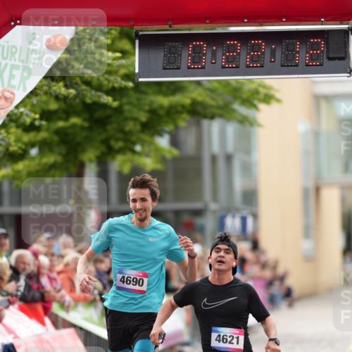 12.06.2026 - Holstenköstenlauf LAZAROV Photography http://msf.ph/oto/9740732 12.06.2026 17:52:10 Laufen 4568, 4621, 4690 meine-sportfotos.de