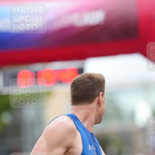 12.06.2026 - Holstenköstenlauf LAZAROV Photography http://msf.ph/oto/9740795 12.06.2026 17:49:43 Laufen 3291, 4733 meine-sportfotos.de
