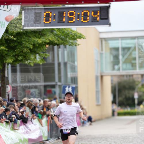 12.06.2026 - Holstenköstenlauf LAZAROV Photography http://msf.ph/oto/9740831 12.06.2026 17:49:02 Laufen 3059, 3719, 4611 meine-sportfotos.de