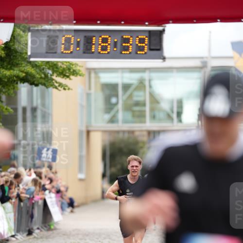 12.06.2026 - Holstenköstenlauf LAZAROV Photography http://msf.ph/oto/9740849 12.06.2026 17:48:38 Laufen 3311, 3314, 3438 meine-sportfotos.de