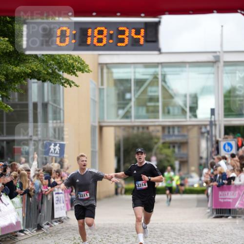12.06.2026 - Holstenköstenlauf LAZAROV Photography http://msf.ph/oto/9740856 12.06.2026 17:48:32 Laufen 3311, 3314 meine-sportfotos.de