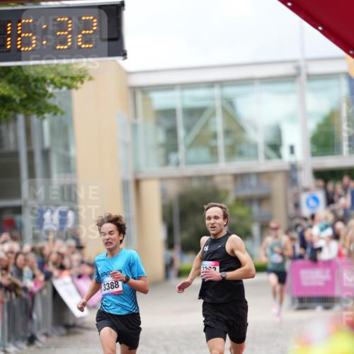 12.06.2026 - Holstenköstenlauf LAZAROV Photography http://msf.ph/oto/9740880 12.06.2026 17:46:30 Laufen 3333, 3388 meine-sportfotos.de