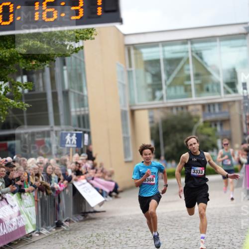 12.06.2026 - Holstenköstenlauf LAZAROV Photography http://msf.ph/oto/9740882 12.06.2026 17:46:29 Laufen 3333, 3388 meine-sportfotos.de