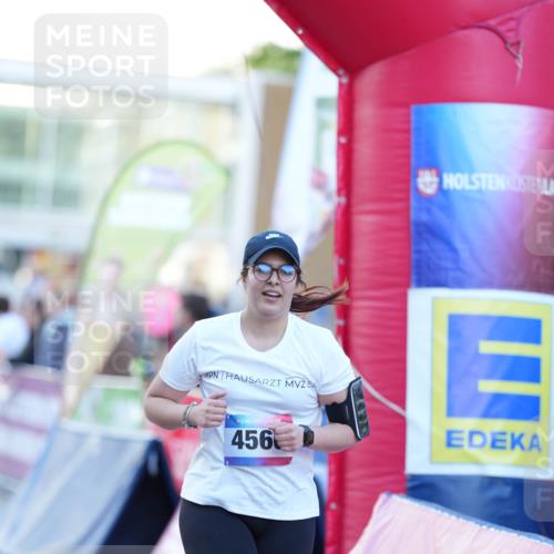 12.06.2026 - Holstenköstenlauf LAZAROV Photography http://msf.ph/oto/9740899 12.06.2026 20:32:24 Laufen 36, 456, 4560 meine-sportfotos.de