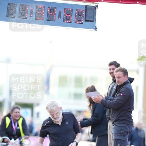 12.06.2026 - Holstenköstenlauf LAZAROV Photography http://msf.ph/oto/9740927 12.06.2026 20:34:49 Laufen 3772, 3, 3221, 3772 meine-sportfotos.de