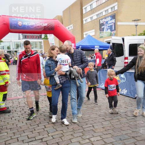 12.06.2026 - Holstenköstenlauf LAZAROV Photography http://msf.ph/oto/9740969 12.06.2026 15:03:58 Laufen 7325, 7011, 7249 meine-sportfotos.de