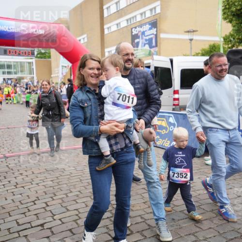 12.06.2026 - Holstenköstenlauf LAZAROV Photography http://msf.ph/oto/9740974 12.06.2026 15:04:03 Laufen 10, 04, 03, 7347, 7011, 7352, 2, 7339 meine-sportfotos.de