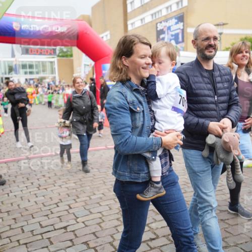12.06.2026 - Holstenköstenlauf LAZAROV Photography http://msf.ph/oto/9740975 12.06.2026 15:04:04 Laufen 0, 04, 04, 1227, 70, 36, 73 meine-sportfotos.de