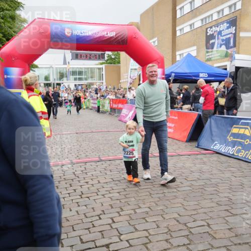 12.06.2026 - Holstenköstenlauf LAZAROV Photography http://msf.ph/oto/9740982 12.06.2026 15:04:21 Laufen 25, 26, 7225 meine-sportfotos.de