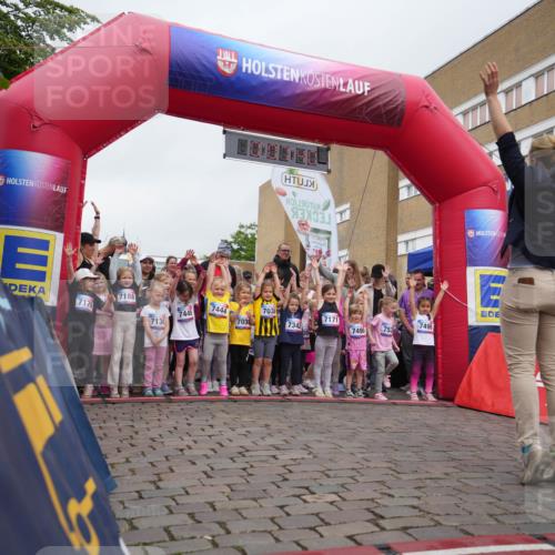 12.06.2026 - Holstenköstenlauf LAZAROV Photography http://msf.ph/oto/9740985 12.06.2026 15:07:40 Laufen 7179, 7188, 7444, 703, 7449, 7171, 7130, 7035, 749, 7342, 7490, 753 meine-sportfotos.de
