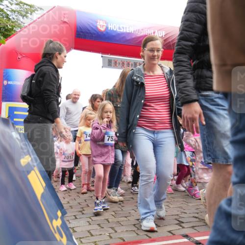 12.06.2026 - Holstenköstenlauf LAZAROV Photography http://msf.ph/oto/9741012 12.06.2026 15:10:48 Laufen 7012, 74, 75 meine-sportfotos.de